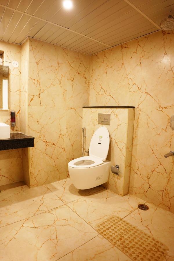 Dream Hotel - Richmond バンガロール エクステリア 写真